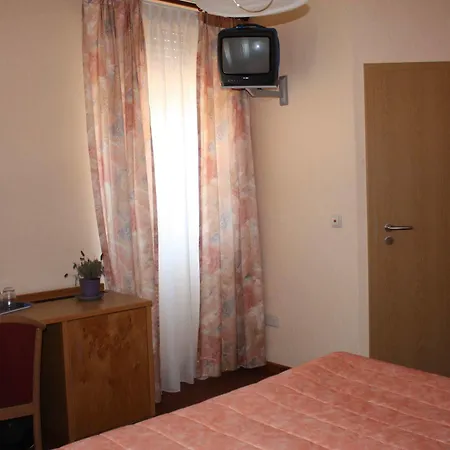 Op Der Bleech Hotel