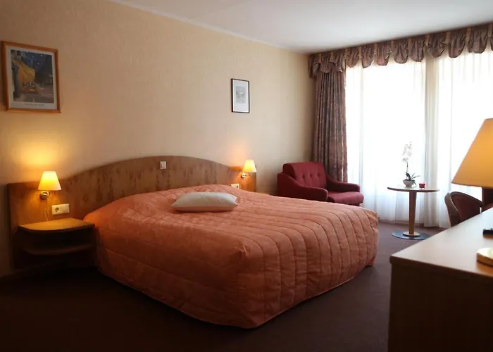 Op Der Bleech Hotel Fels