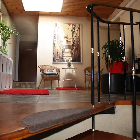 Op Der Bleech 호텔